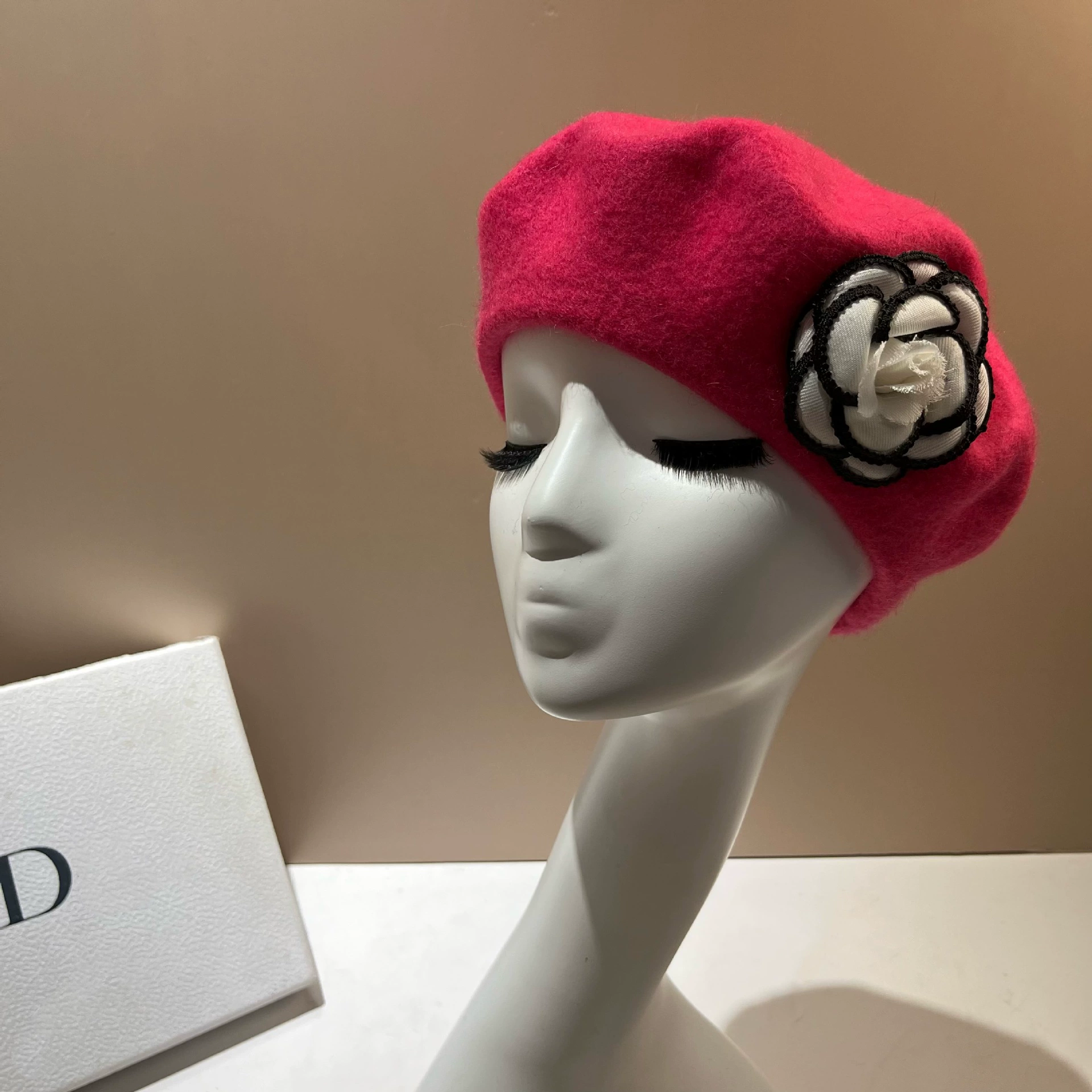 Camellia accessories 2025 autu – Beret French Wool Bewertung und Preis